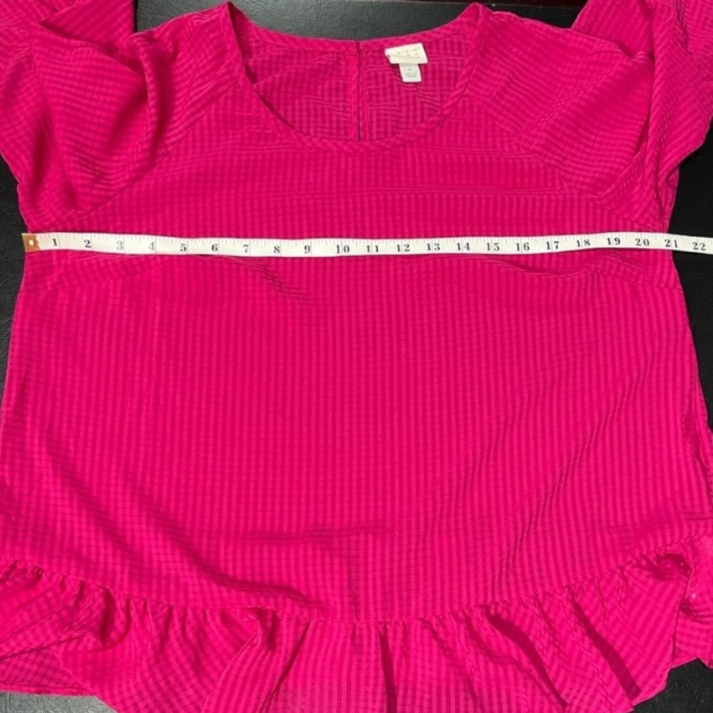 “a new day” EUC Semi sheer blouse - Picture 8 of 9